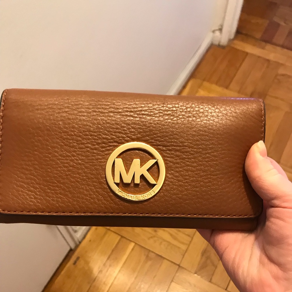 EUC Michael Kors wallet